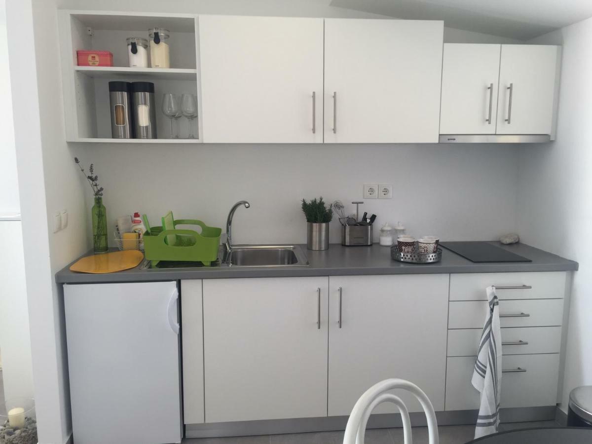 Apartman Zeljka Apartment พอดโกรา ภายนอก รูปภาพ