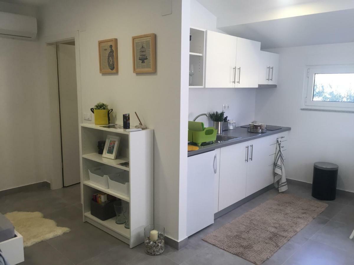 Apartman Zeljka Apartment พอดโกรา ภายนอก รูปภาพ